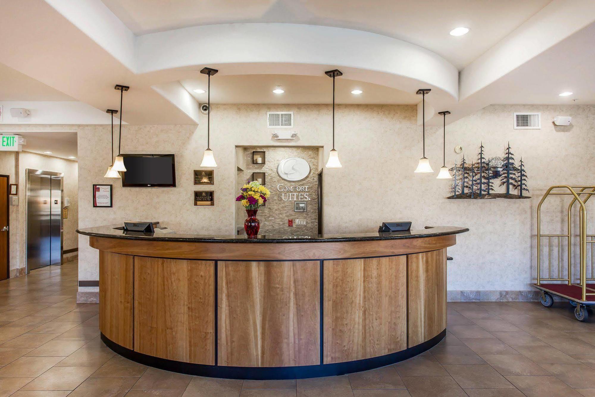 Comfort Suites Wenatchee Gateway Zewnętrze zdjęcie