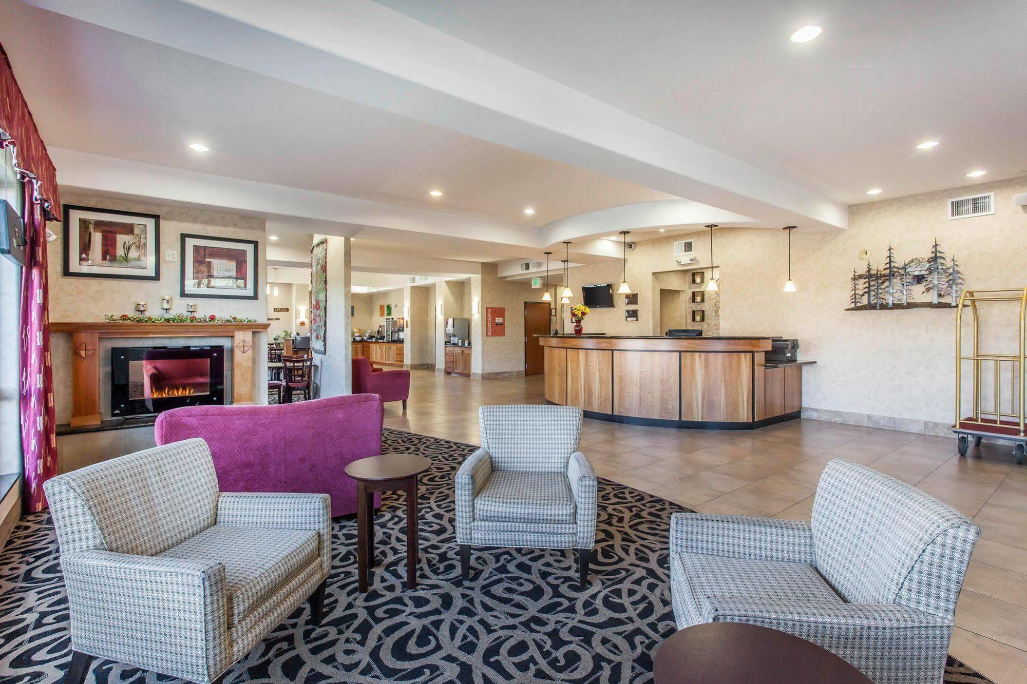 Comfort Suites Wenatchee Gateway Zewnętrze zdjęcie