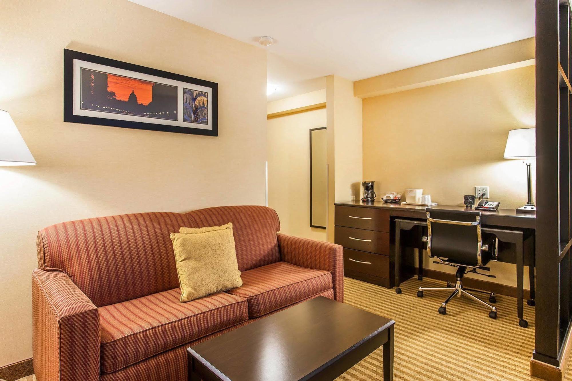 Comfort Suites Wenatchee Gateway Zewnętrze zdjęcie