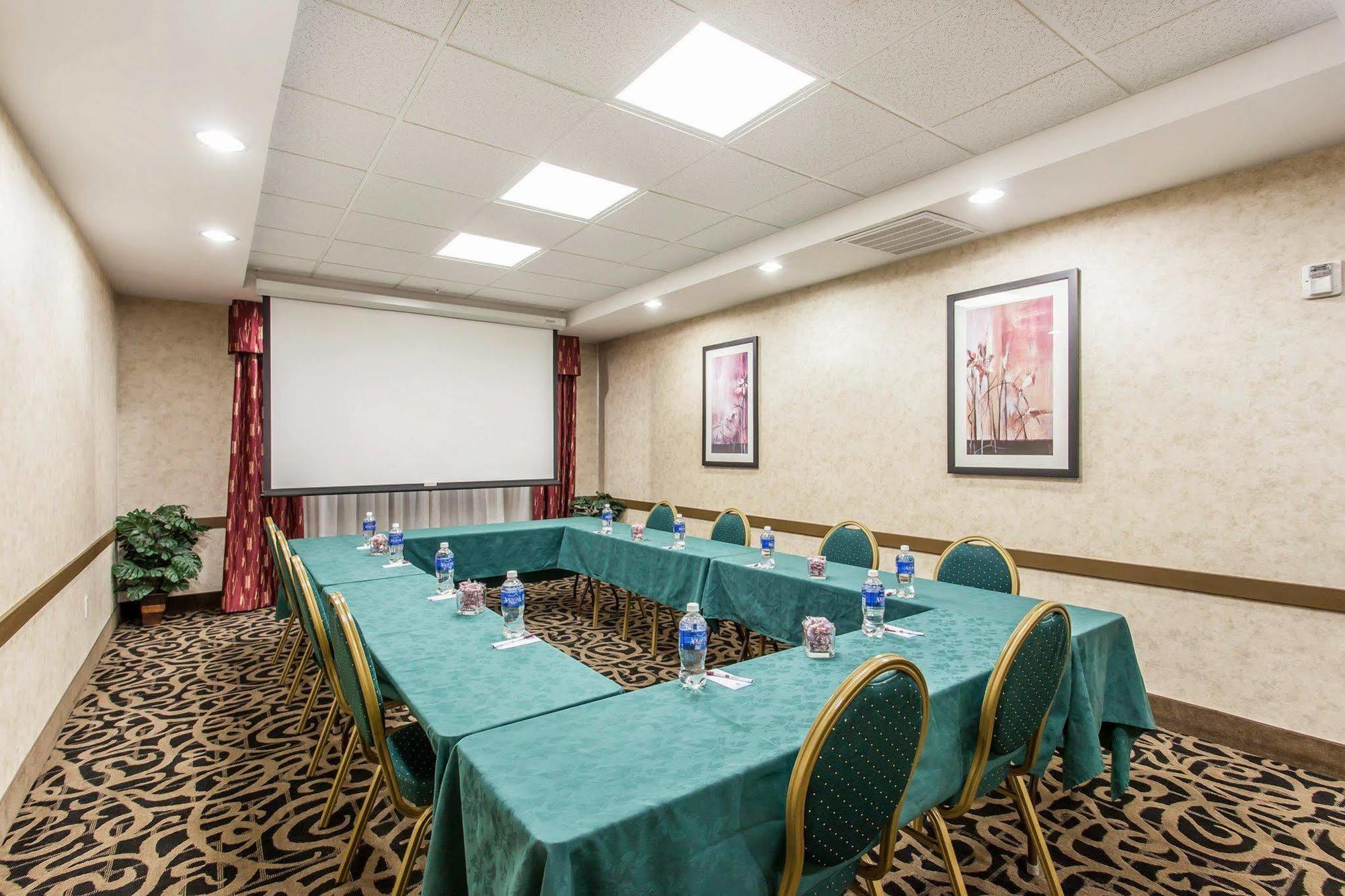 Comfort Suites Wenatchee Gateway Zewnętrze zdjęcie